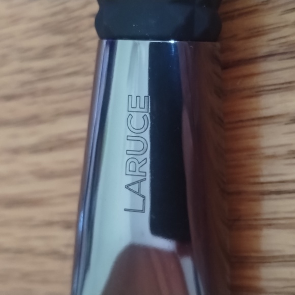 PR PRICE REDUCED x2 PC LARUCE New in package Flat Angle Makeup Brush LR331 - Picture 3 of 4